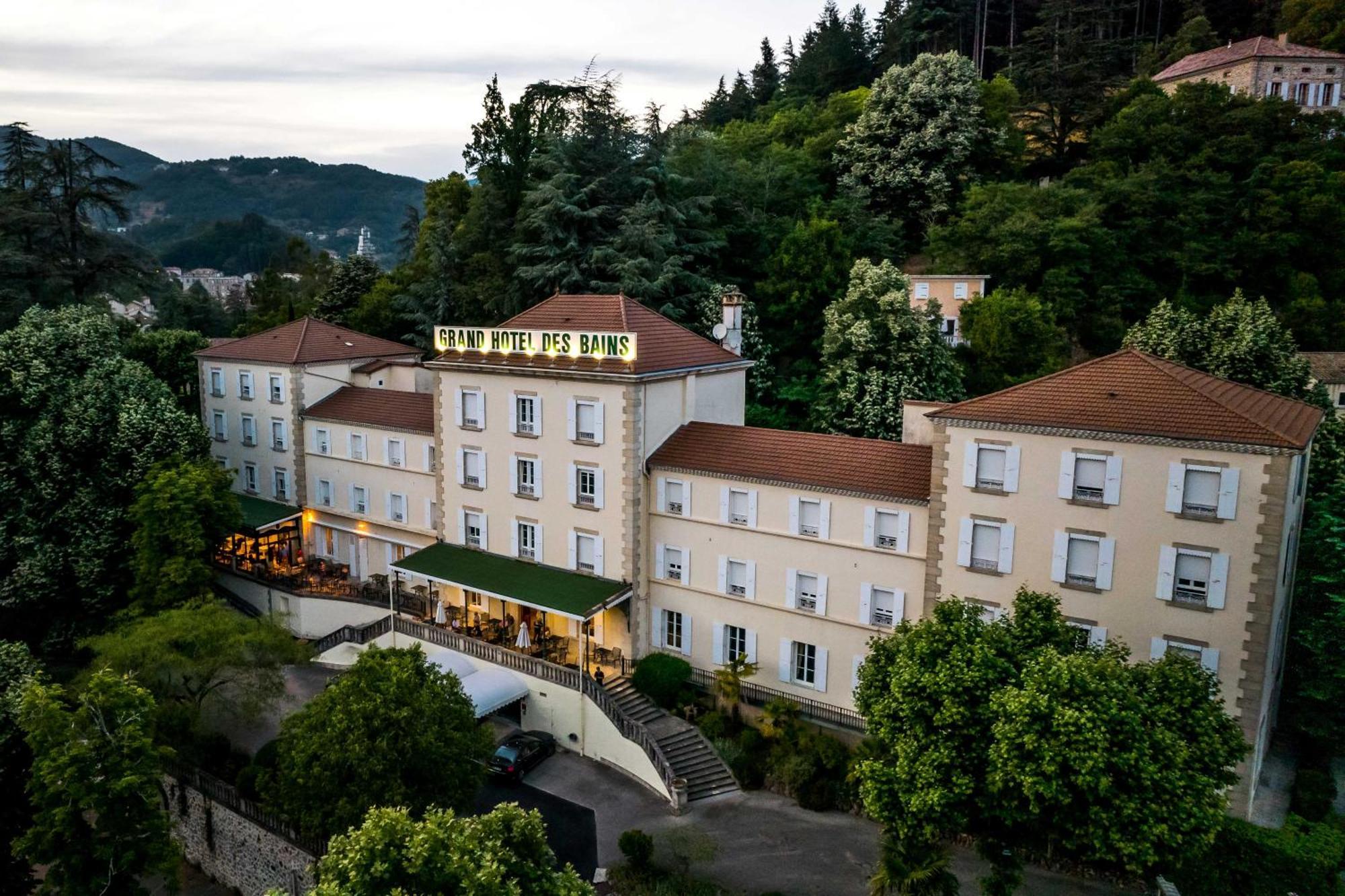 Grand Hotel Des Bains Vals-les-Bains Zewnętrze zdjęcie