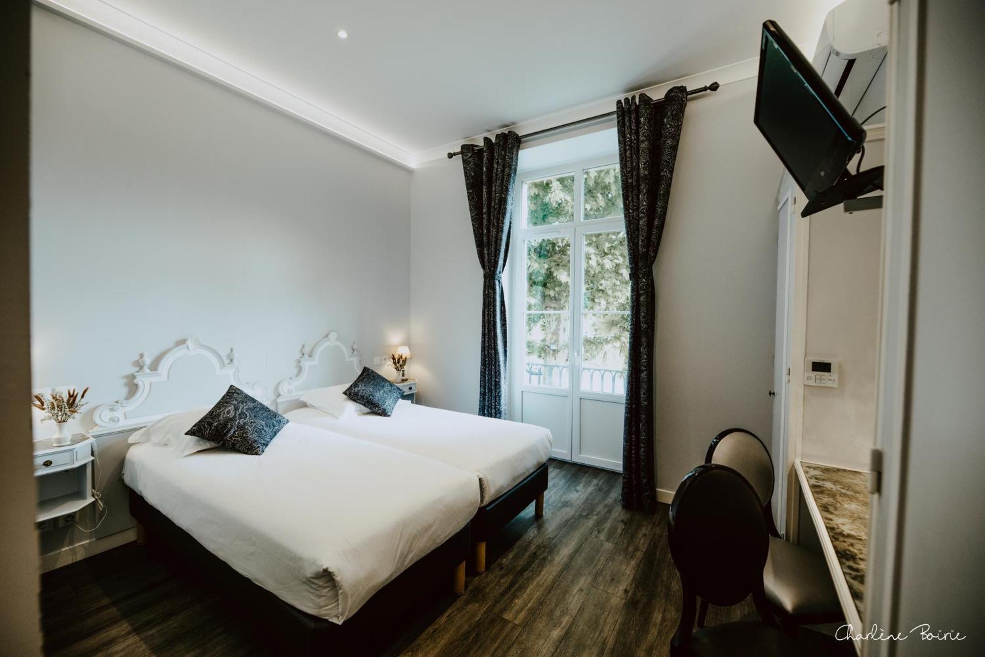 Grand Hotel Des Bains Vals-les-Bains Zewnętrze zdjęcie