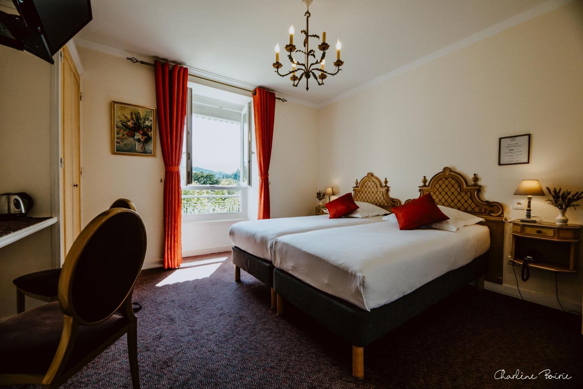 Grand Hotel Des Bains Vals-les-Bains Zewnętrze zdjęcie