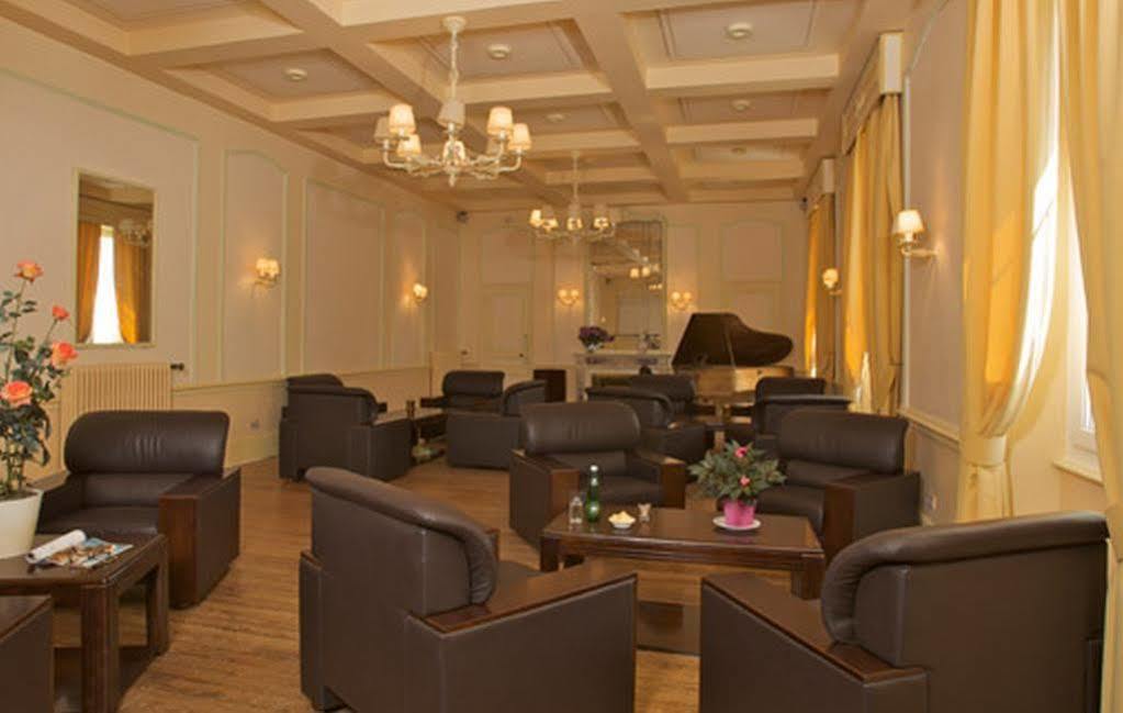 Grand Hotel Des Bains Vals-les-Bains Zewnętrze zdjęcie
